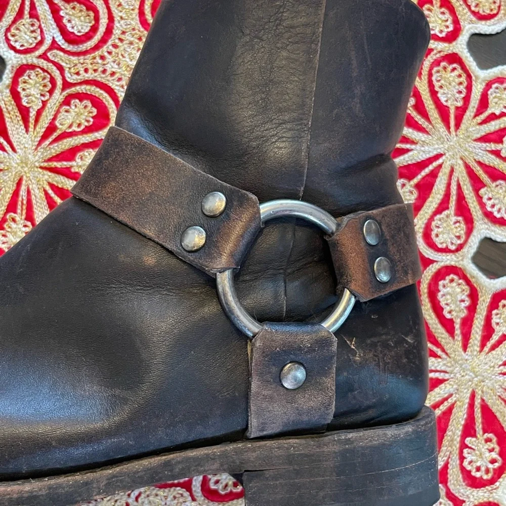 Frye Black and Brown Ankle Boots - Picture 7 of 8